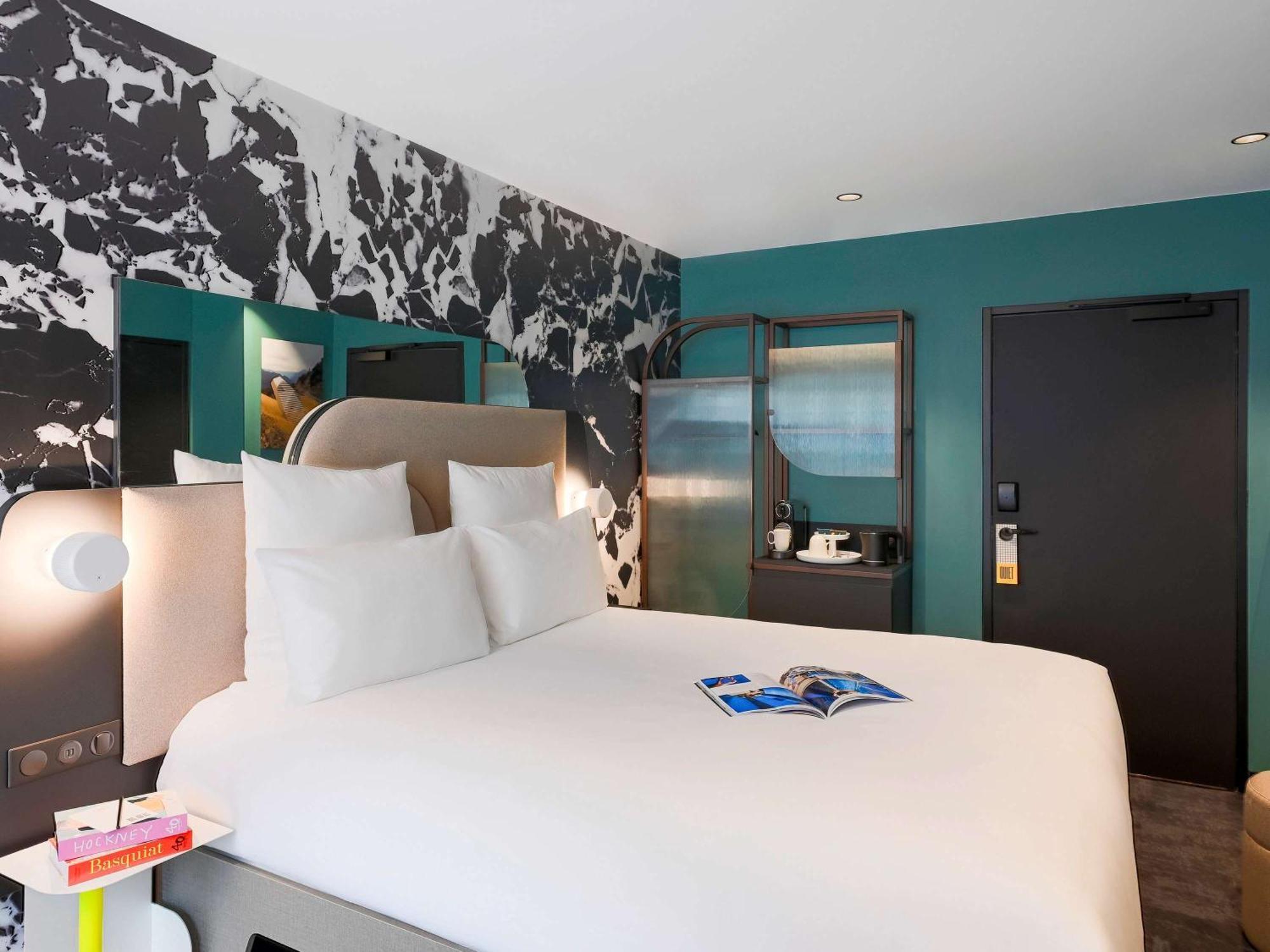 Tribe Paris La Defense Esplanade Hotel กูร์เบอวัวร์ ภายนอก รูปภาพ